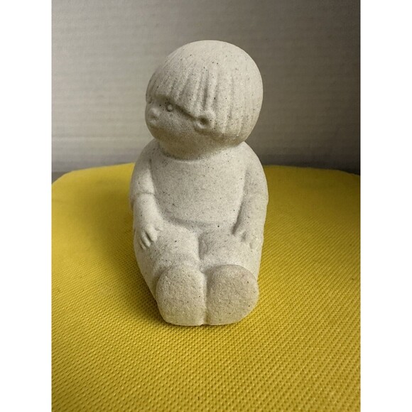 Marbell Stone Art Belgium, (Boy Sitting) - Picture 1 of 7